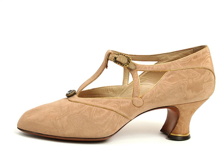 4cd5e6baa19633c17e31ff18988d0b94--s-shoes-vintage-shoes